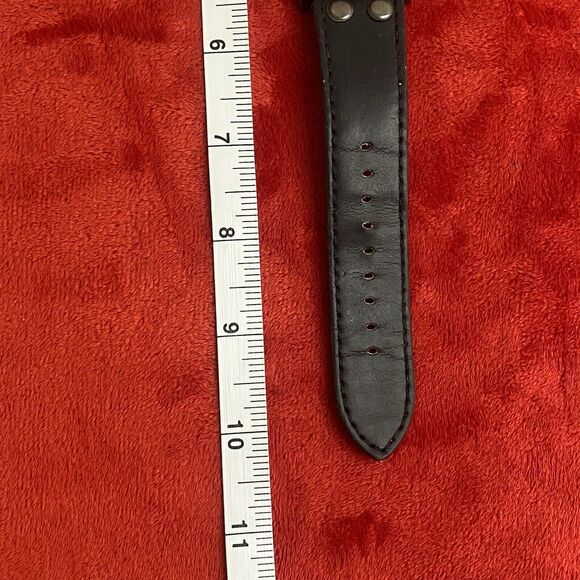 OULM Watch 9591 Dual Time Dials Military Quartz Black Face Needs Repairs/Battery - Picture 11 of 15